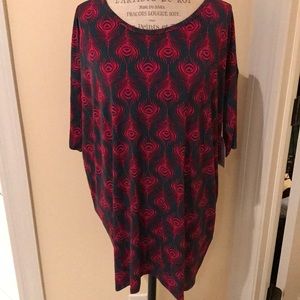🦄NWT LuLaRoe Peacock Feather Top🦄
